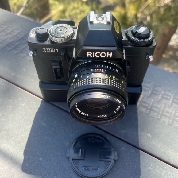 Ricoh xr7 camera with flash - Picture 1 of 7